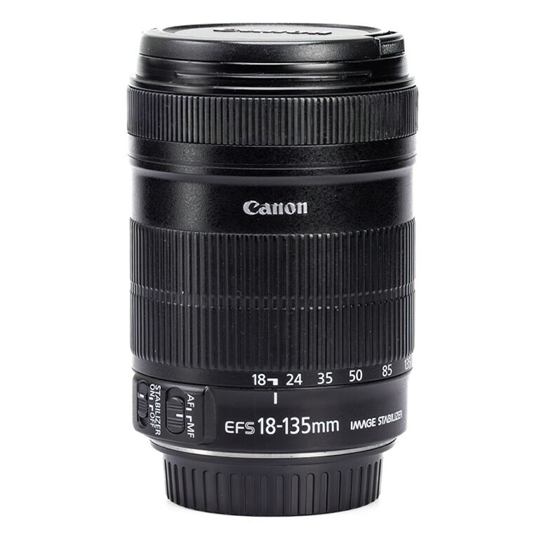 Canon EF-S 18-135mm f/3.5-5.6 IS
